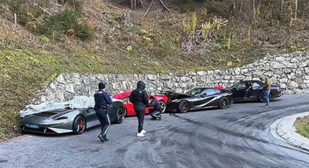 阳光下的悲剧!四辆顶级跑车相撞,总价值超5千万