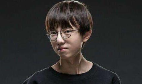 英雄联盟S2赛季黑马陨落，麻辣香锅“全韩班”梦碎引热议！