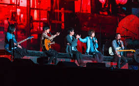 五月天乐队名称由来：纯真论坛背后的故事与含义