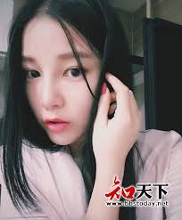 ！网络歌手本兮前男友小e的真实姓名竟是李昊城