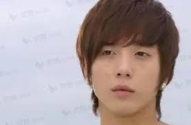 郑容和整容传闻：真相探究