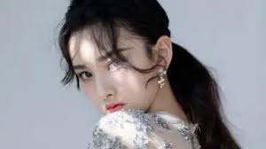 王祖儿绝美瞬间：光影中的倾城容颜，一眼万年！