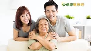 婆媳夹心？高情商技巧化解老公与岳母关系难题！