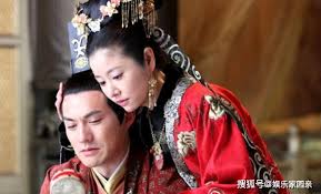 倾世皇妃马度云：野心阴谋家最终惨死于亲姐簪下