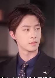 ！这位神秘人物究竟叫什么名字？快来一探究竟！